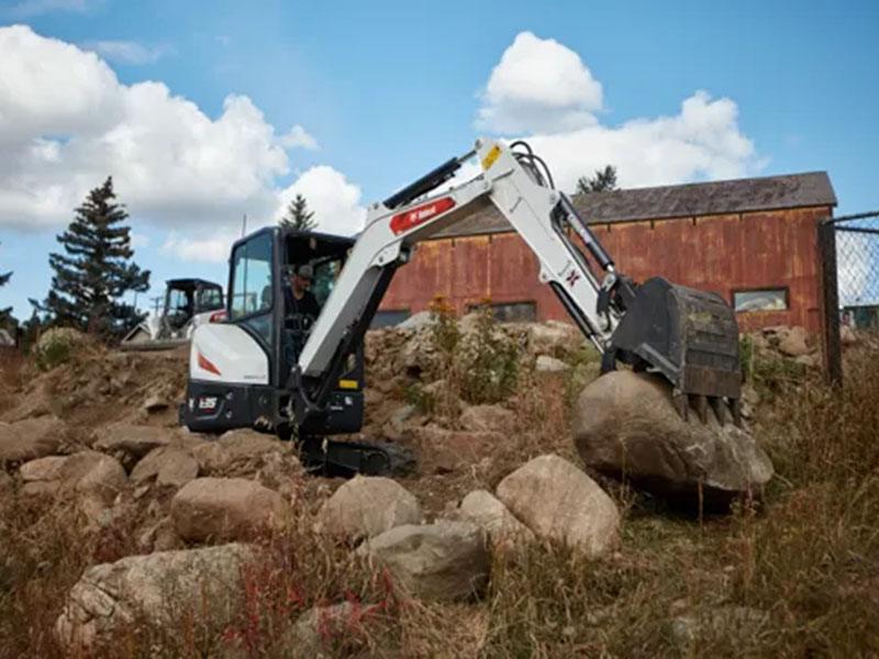 2023 Bobcat E35 25 hp R2-Series Extendable Arm in Liberty, New York - Photo 3