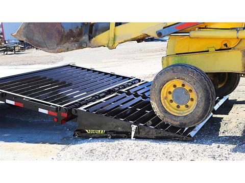 2024 Big Tex Trailers 25GN Heavy Duty Tandem Dual Wheel Gooseneck Trailers 25 ft. Flip-Over Ramps in Hollister, California - Photo 2
