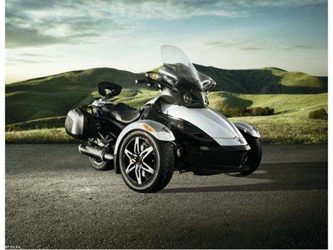 2010 Can-Am Spyder® RS SM5 in Bear, Delaware - Photo 8