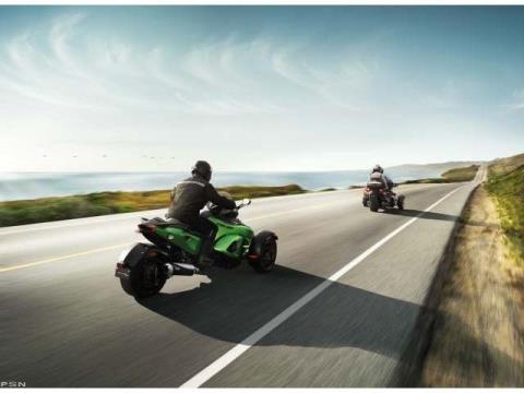 2012 Can-Am Spyder® RS-S SM5 in Utica, New York - Photo 25