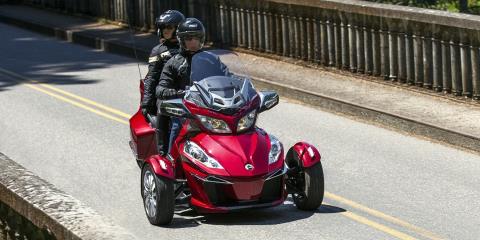 2016 Can-Am Spyder RT-S SE6 in Sanford, Florida - Photo 5