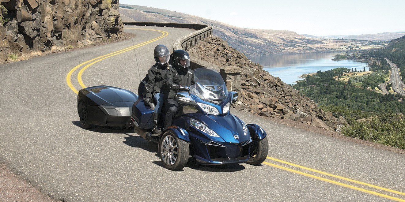 2016 Can-Am Spyder RT-S SM6 in Mineral Wells, West Virginia - Photo 6