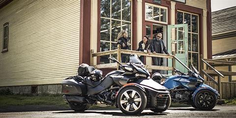 2018 Can-Am Spyder F3 Limited in Clovis, New Mexico - Photo 5