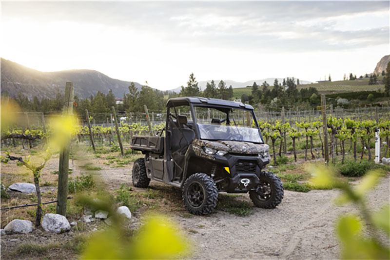 2022 Can-Am Defender Pro DPS HD10 in Paso Robles, California - Photo 4