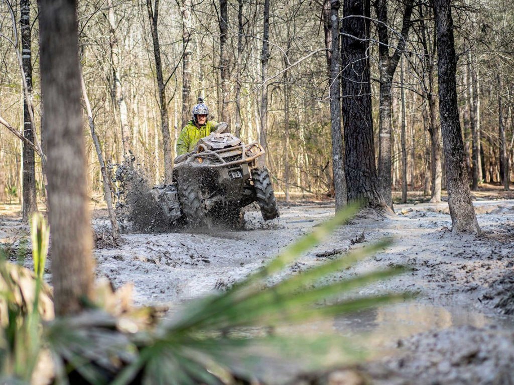 2024 Can-Am Outlander MAX 6x6 DPS 650 in Saucier, Mississippi - Photo 2