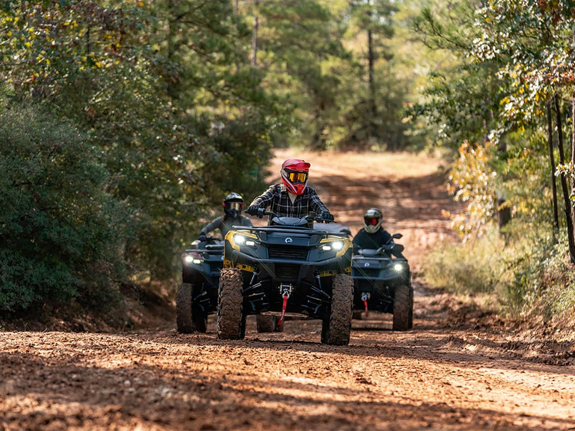 2024 Can-Am Outlander XT 700 in Saucier, Mississippi - Photo 2