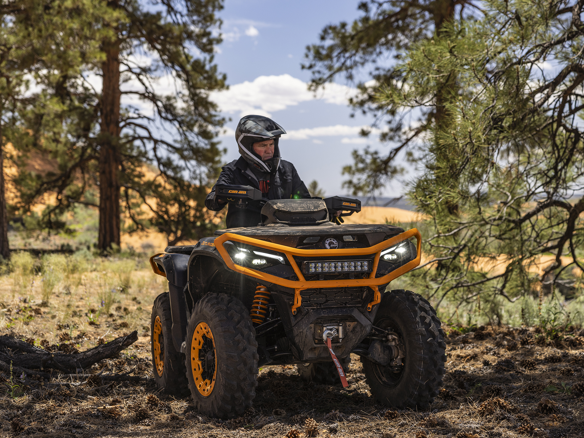 2025 Can-Am Outlander XT-P 1000R in Lincoln, Nebraska - Photo 17