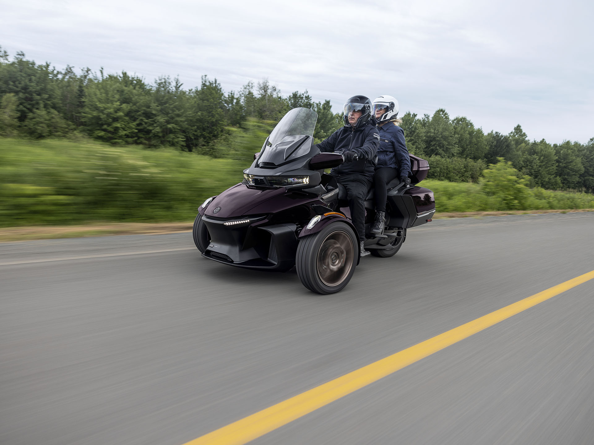 2025 Can-Am Spyder RT Sea-to-Sky in Easton, Maryland - Photo 7