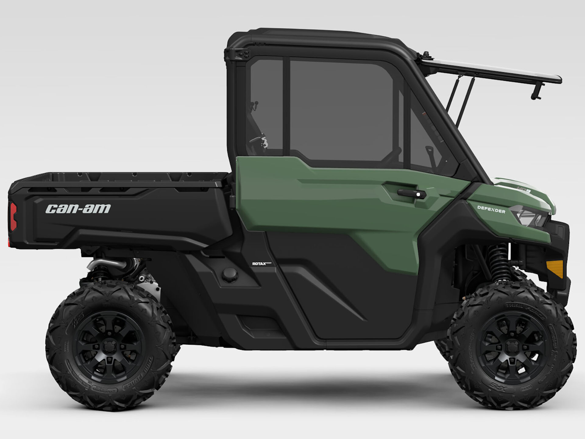 2025 Can-Am Defender DPS CAB in Bozeman, Montana - Photo 2