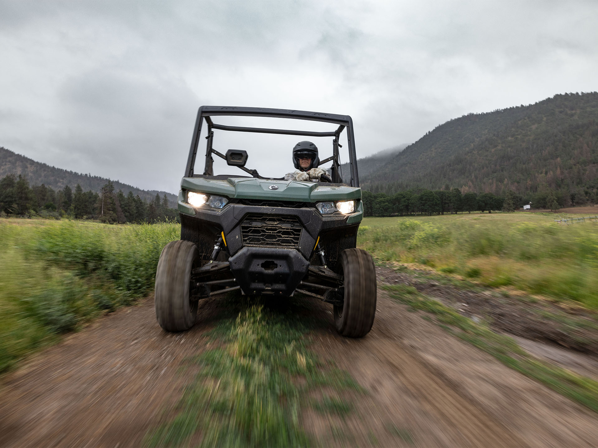 2025 Can-Am Defender DPS HD7 in Topeka, Kansas - Photo 13