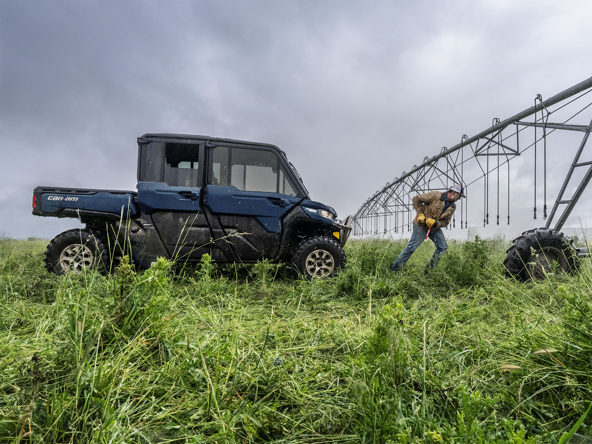 2025 Can-Am Defender MAX Limited in Falconer, New York - Photo 16