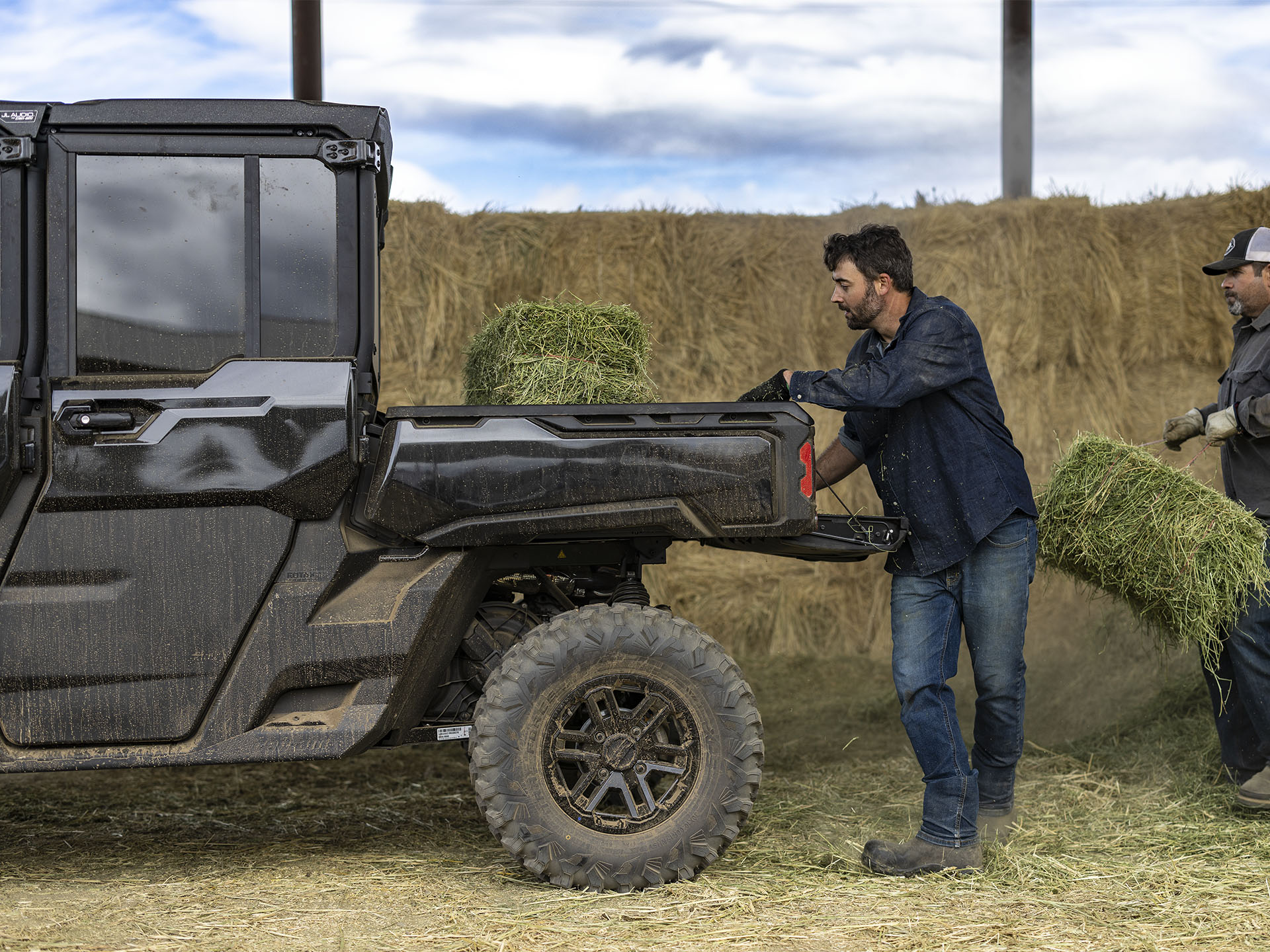 2025 Can-Am Defender MAX Lone Star CAB in Bozeman, Montana - Photo 12