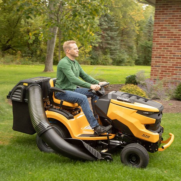 2023 Cub Cadet FastAttach Double Bagger in Bowling Green, Kentucky - Photo 3