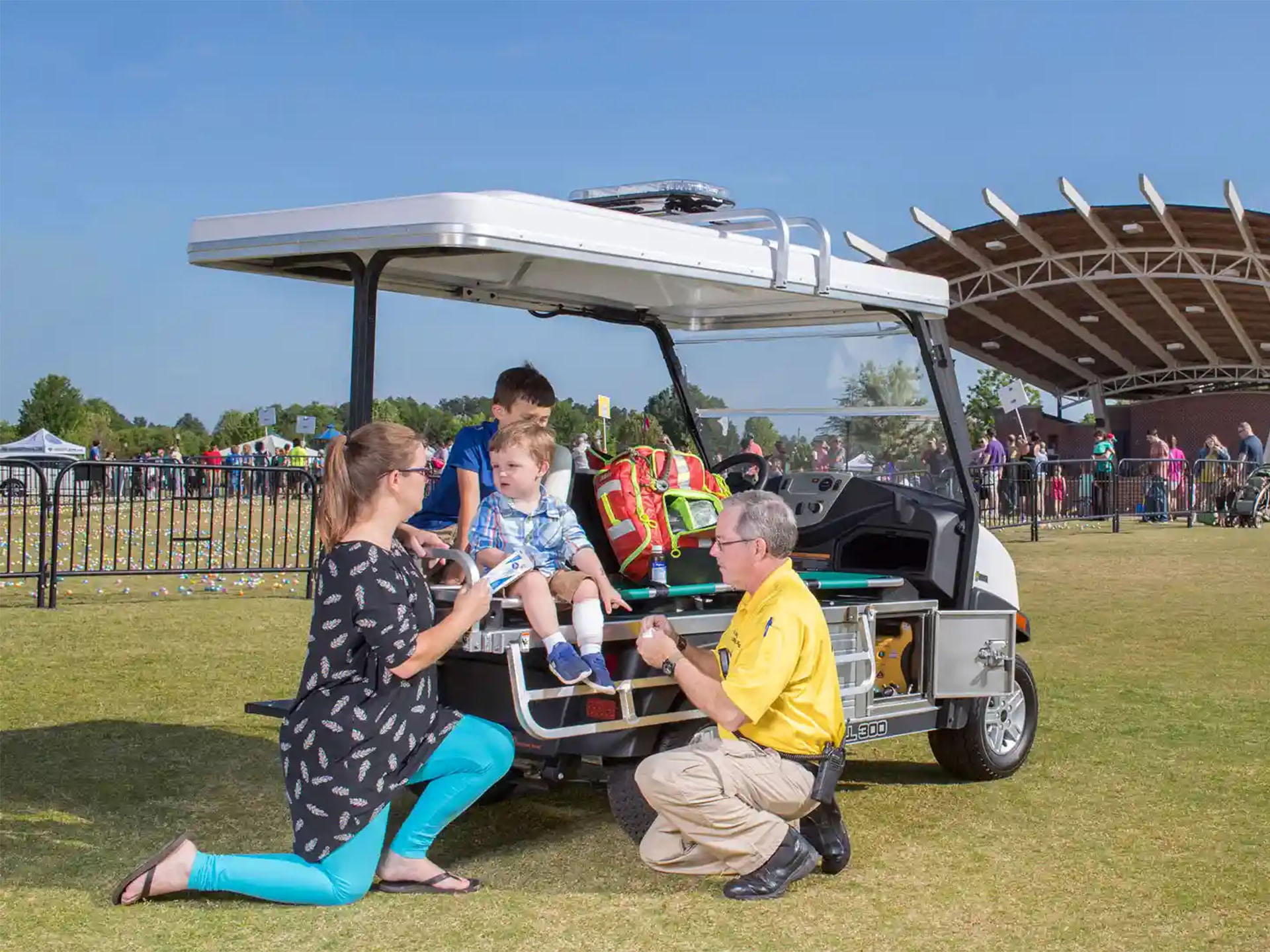 2024 Club Car Carryall 300 Electric in Devils Lake, North Dakota - Photo 7