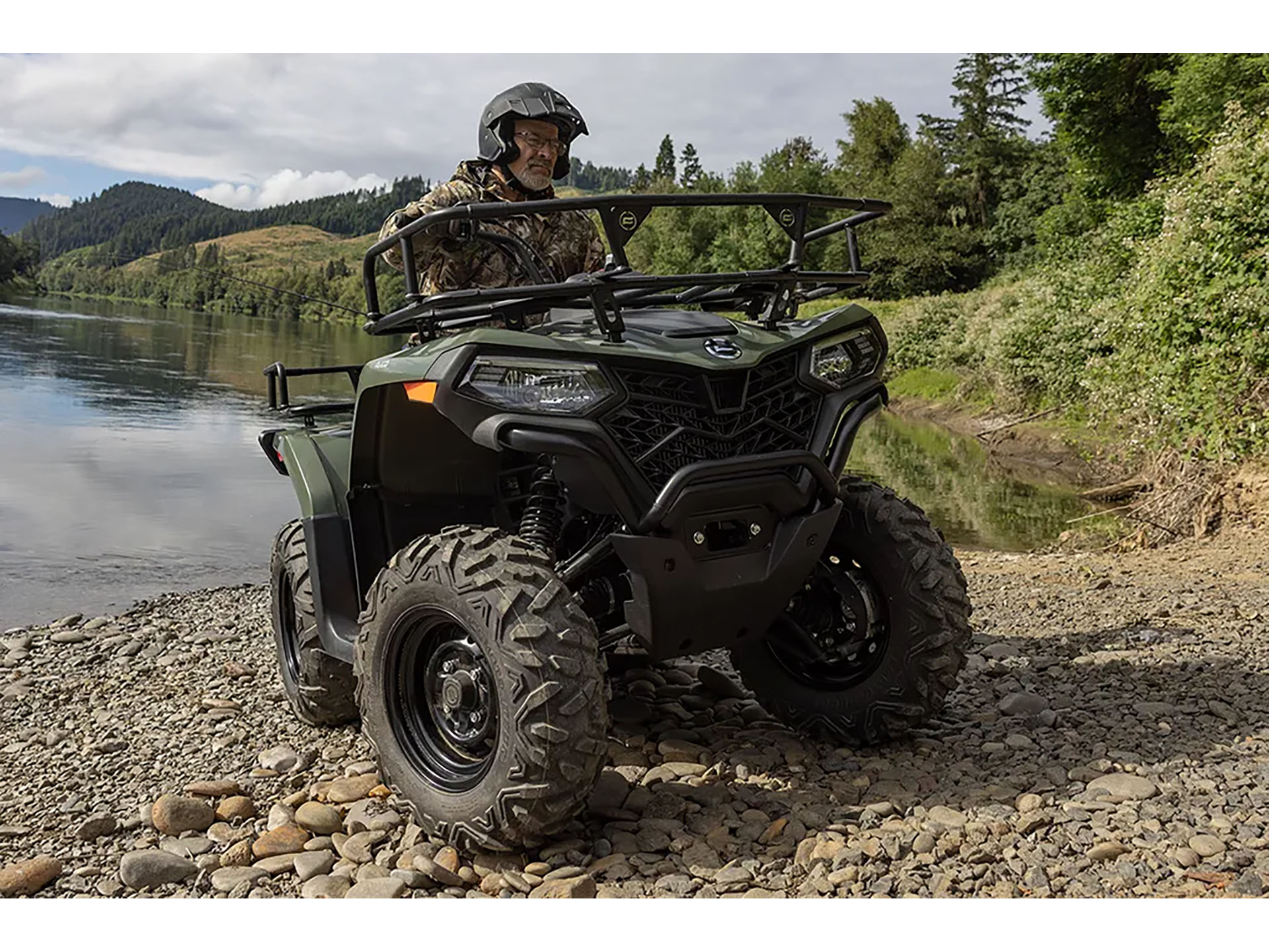 2025 CFMOTO CForce 400 in Monroe, Washington - Photo 13