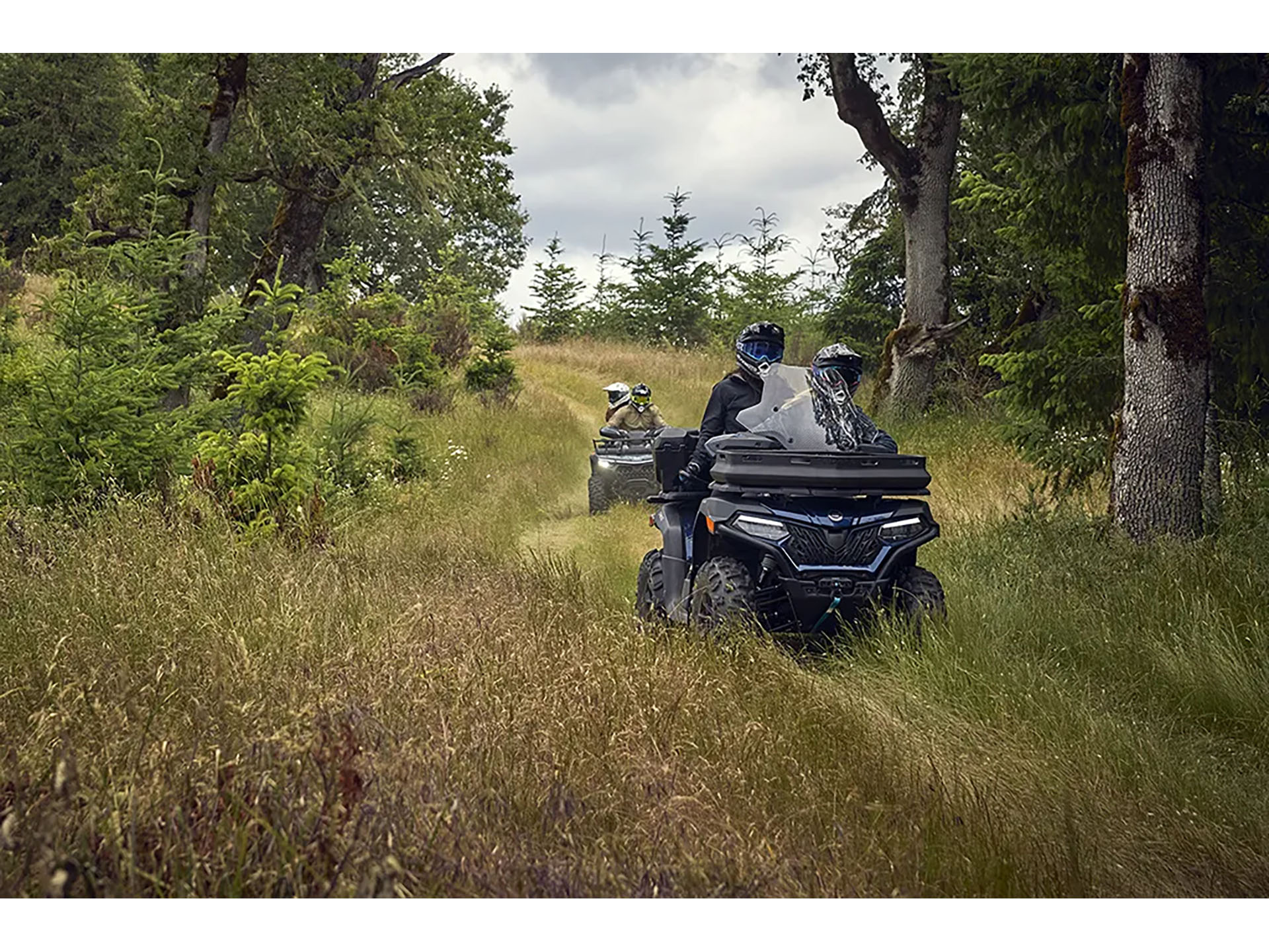 2025 CFMOTO CForce 600 Touring in Gallup, New Mexico - Photo 8