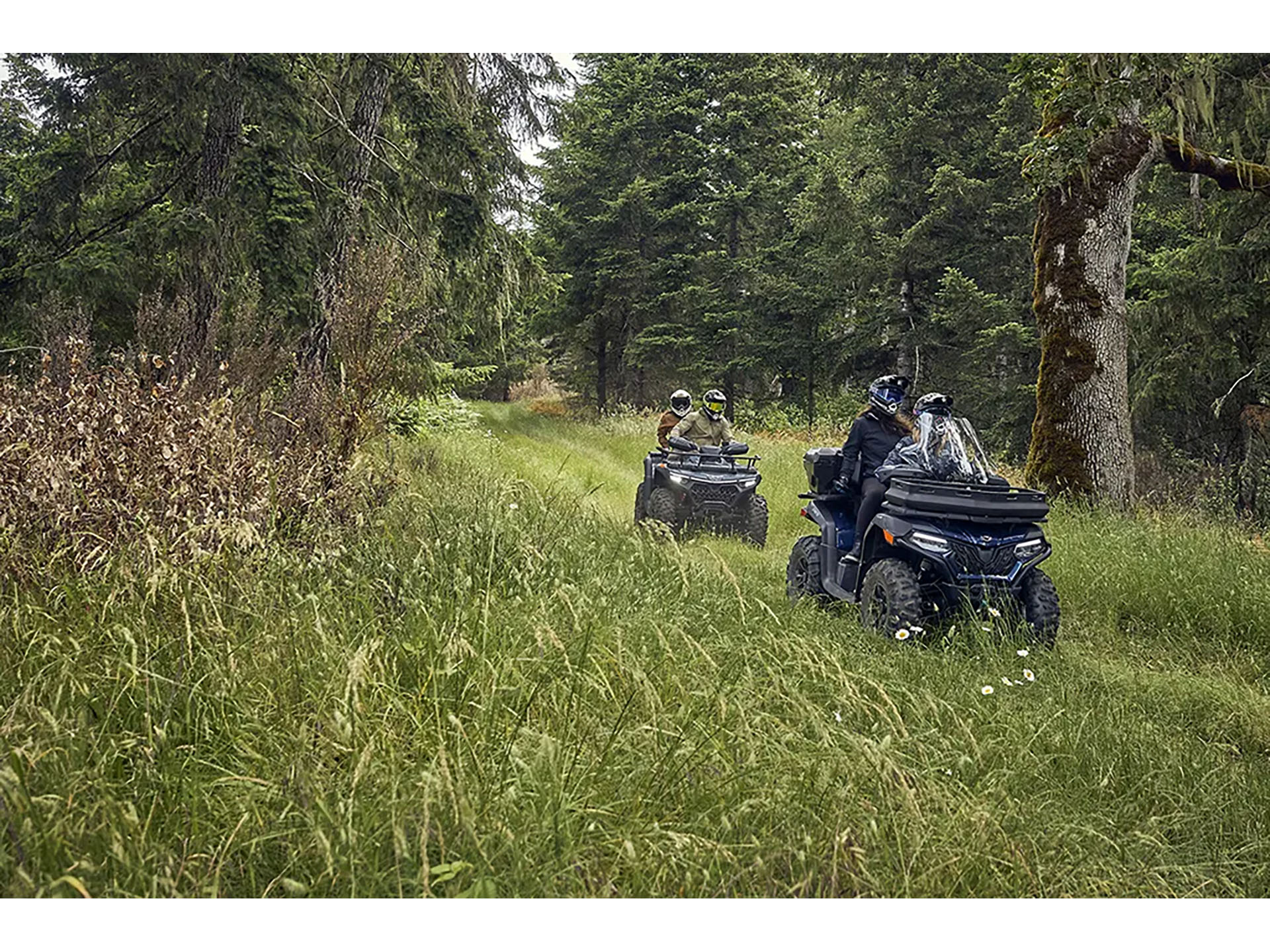 2025 CFMOTO CForce 600 Touring in Groveton, New Hampshire - Photo 12