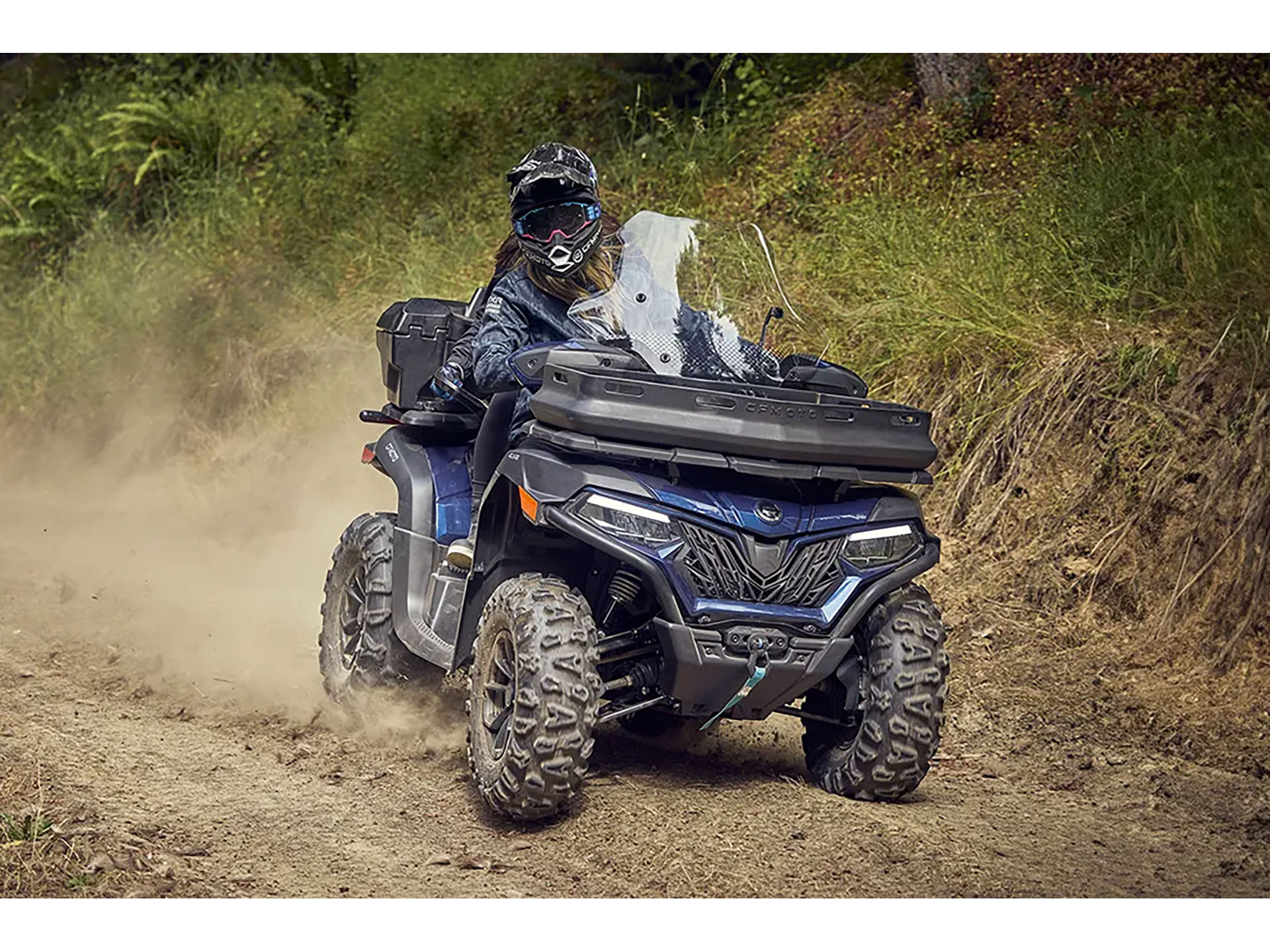 2025 CFMOTO CForce 600 Touring in Michigan Center, Michigan - Photo 10