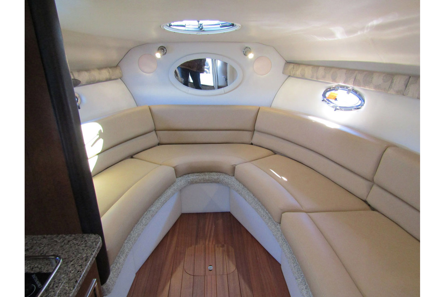 2024 Crownline 310 CRX in West Monroe, Louisiana - Photo 14