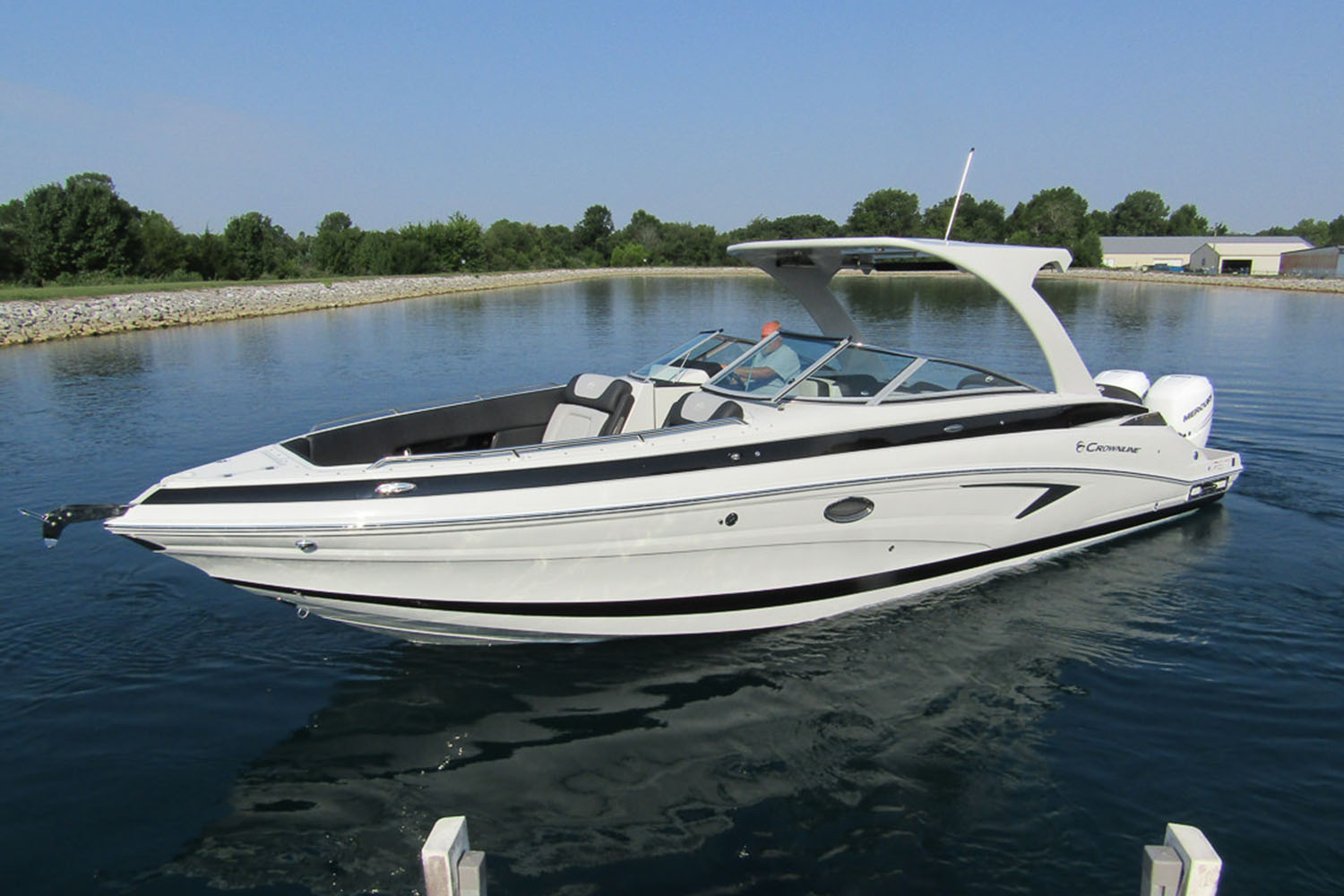 2025 Crownline 330 XSS in West Monroe, Louisiana - Photo 19