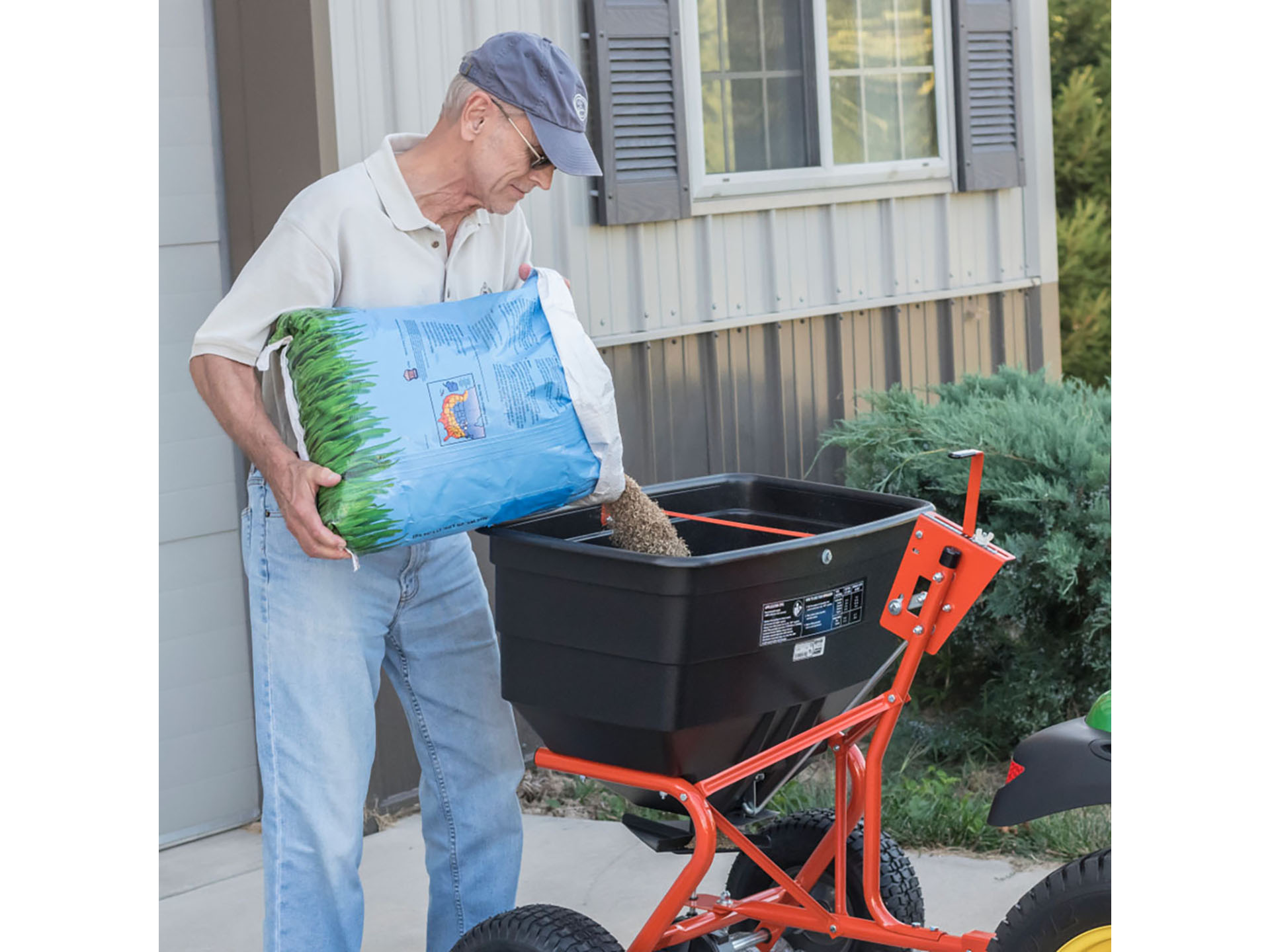 2024 DR Power Equipment Agri-Fab 185 lb. Tow Behind ATV / UTV Broadcast Spreader in Clearfield, Pennsylvania - Photo 6