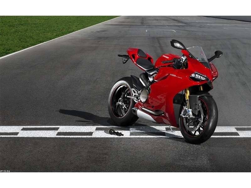 2012 Ducati 1199 Panigale S Tricolore in West Allis, Wisconsin - Photo 3