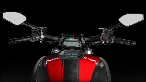 2015 Ducati Diavel Carbon in Denver, Colorado - Photo 5