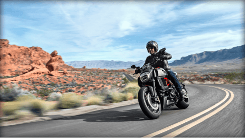 2015 Ducati Diavel Carbon in Denver, Colorado - Photo 20
