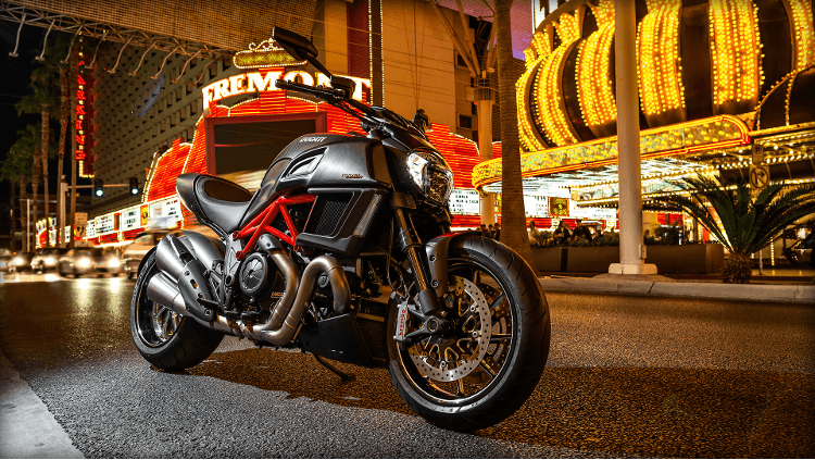 2015 Ducati Diavel Carbon in Denver, Colorado - Photo 15