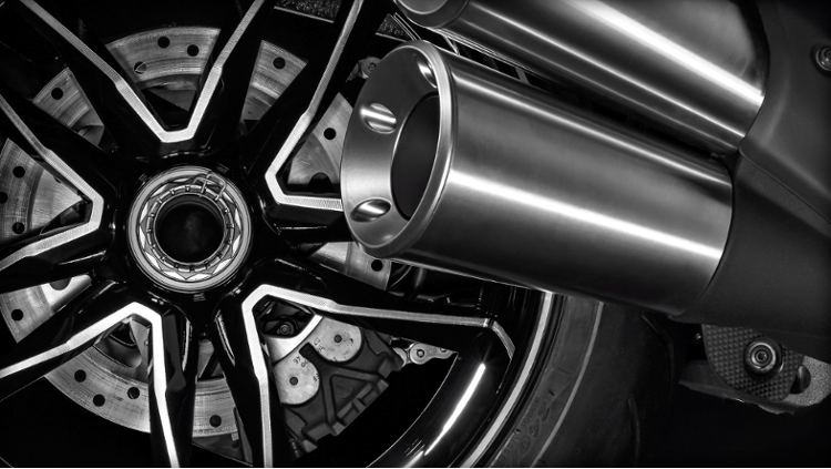 2015 Ducati Diavel Titanium in West Allis, Wisconsin - Photo 6