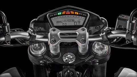 2016 Ducati Hypermotard 939 in Escanaba, Michigan - Photo 8