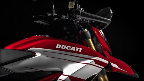 2016 Ducati Hypermotard 939 SP in West Allis, Wisconsin - Photo 19
