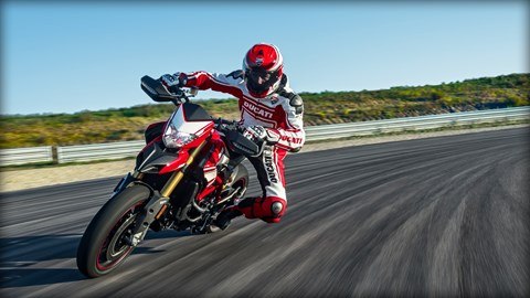 2016 Ducati Hypermotard 939 SP in West Allis, Wisconsin - Photo 30