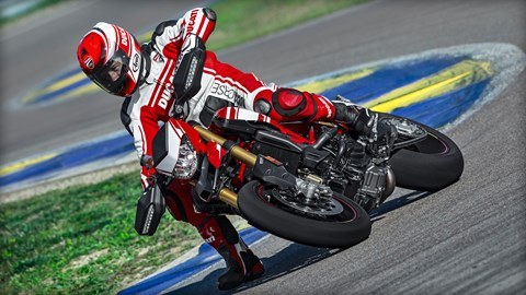 2016 Ducati Hypermotard 939 SP in Louisville, Tennessee - Photo 31