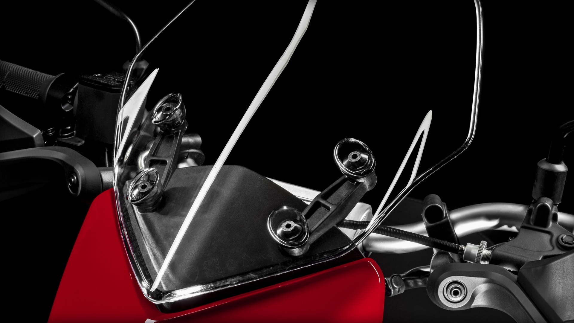 2016 Ducati Hyperstrada 939 in Monroe, Michigan - Photo 4