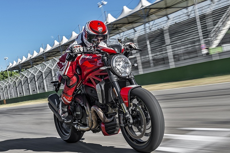 2019 Ducati Monster 1200 R in Columbus, Ohio - Photo 17