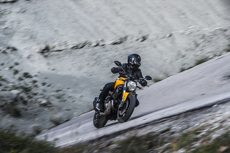 2019 Ducati Monster 821 in Philadelphia, Pennsylvania - Photo 17