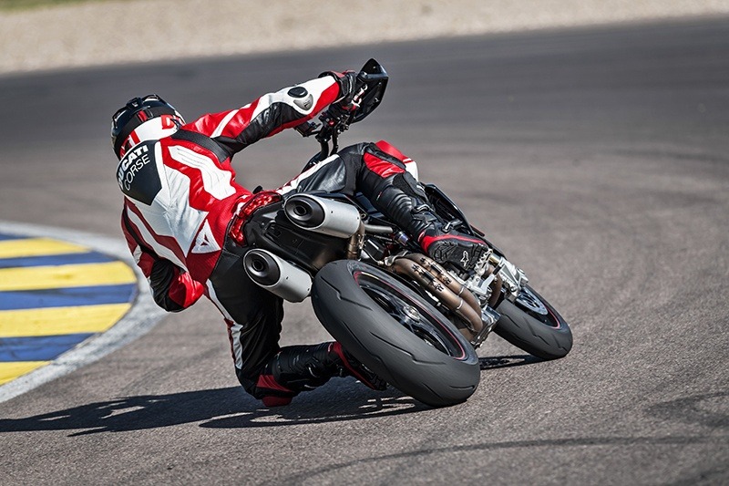 2019 Ducati Hypermotard 950 SP in Goshen, New York - Photo 17