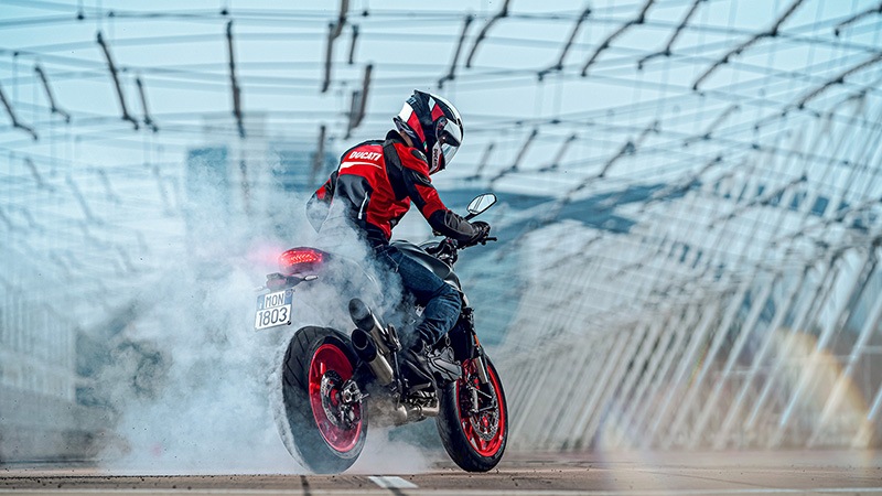 2021 Ducati Monster + in Sanford, Florida - Photo 9