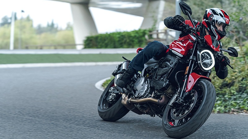 2021 Ducati Monster + in Sanford, Florida - Photo 16