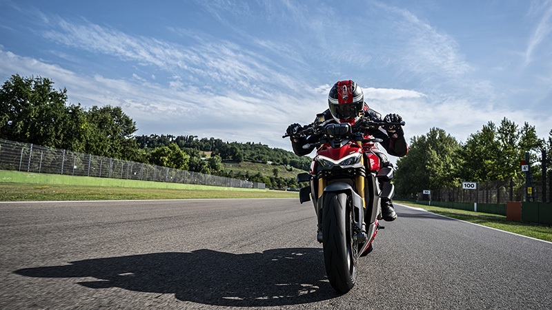 2021 Ducati Streetfighter V4 S in New Haven, Connecticut - Photo 8