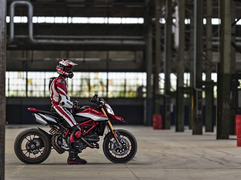 2021 Ducati Hypermotard 950 RVE in New Haven, Connecticut - Photo 14