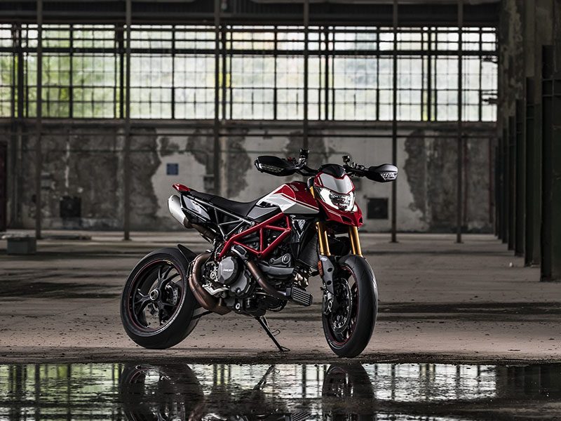 2021 Ducati Hypermotard 950 RVE in New Haven, Connecticut - Photo 15