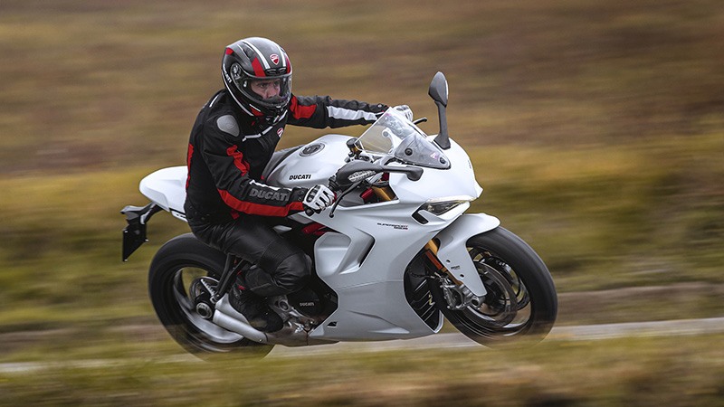 2021 Ducati SuperSport 950 S in Albuquerque, New Mexico - Photo 16