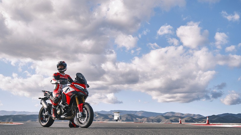 2022 Ducati Multistrada V4 Pikes Peak in Albuquerque, New Mexico - Photo 15
