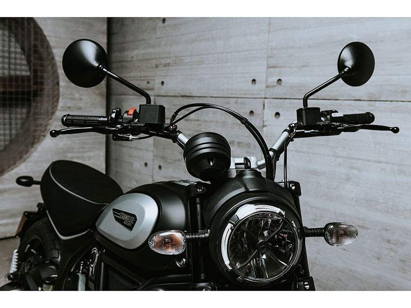 2022 Ducati Scrambler Icon Dark in New Haven, Vermont - Photo 7