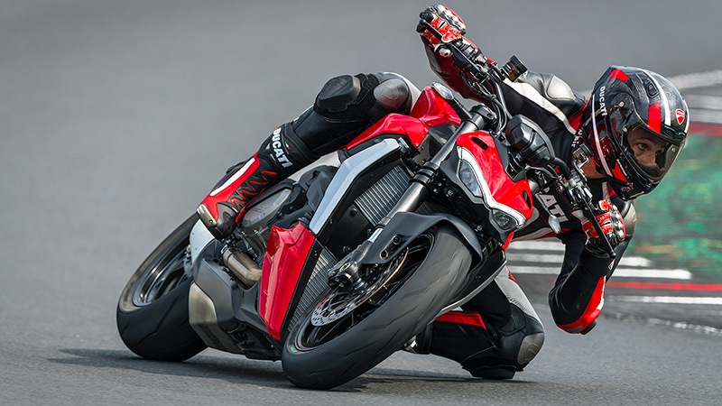 2022 Ducati Streetfighter V2 in New Haven, Vermont - Photo 7