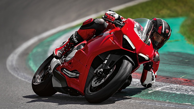 2022 Ducati Panigale V2 in New Haven, Vermont - Photo 6