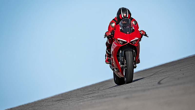 2022 Ducati Panigale V2 in Fort Montgomery, New York - Photo 8