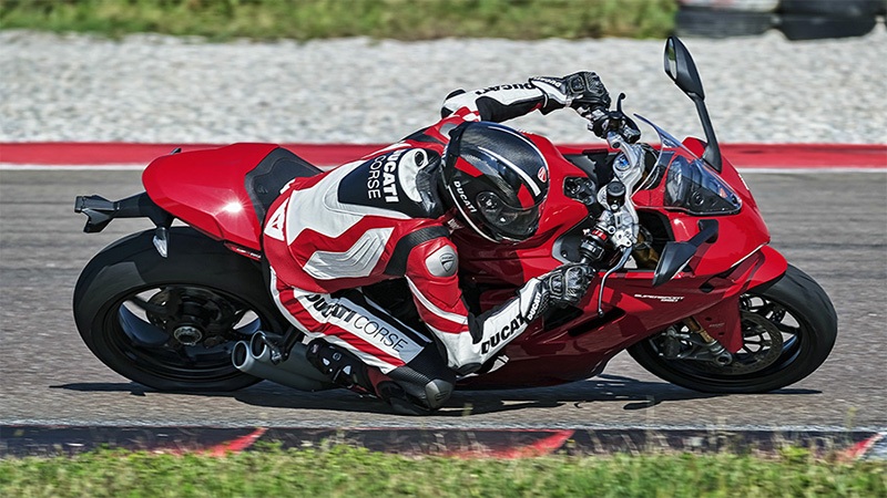 2022 Ducati SuperSport 950 in Columbus, Ohio